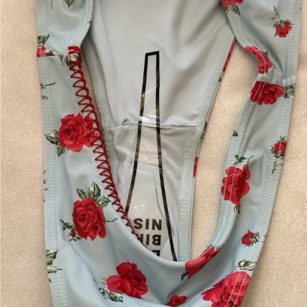 New! Frankie’s Bikinis Rosewater Dove Floral Bikini Bottom Size XS 38030
